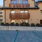 Maison Mont Blanc, Brand New Ideal For 4, Private Parking, Walking From Center Apartman