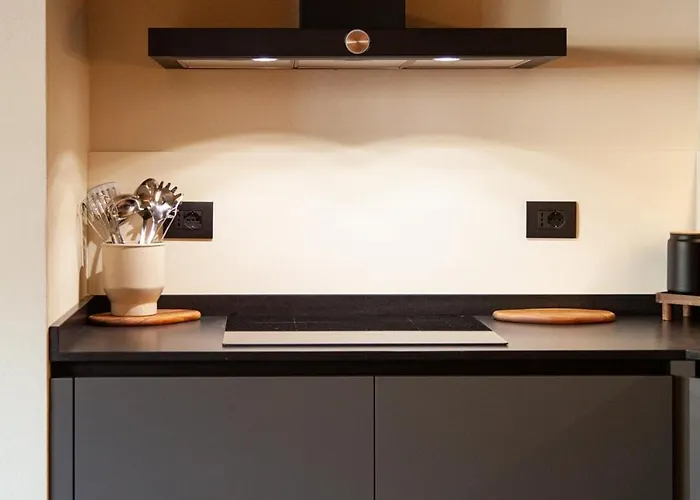 Maison Mont Blanc, Brand New Ideal For 4, Private Parking, Walking From Center