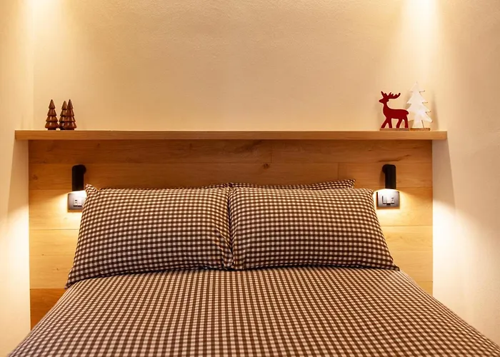 Maison Mont Blanc, Brand New Ideal For 4, Private Parking, Walking From Center Courmayeur