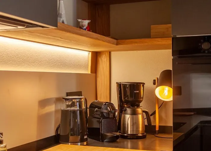 Maison Mont Blanc, Brand New Ideal For 4, Private Parking, Walking From Center Apartman