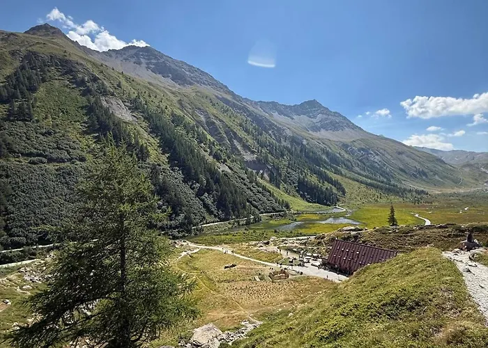 Maison Mont Blanc, Brand New Ideal For 4, Private Parking, Walking From Center Apartamento Courmayeur