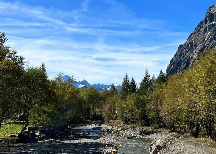 Maison Mont Blanc, Brand New Ideal For 4, Private Parking, Walking From Center * Courmayeur